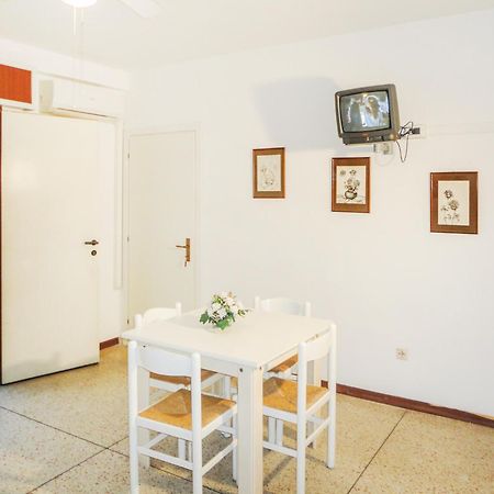 Yachting Residence Lignano Sabbiadoro Habitación foto